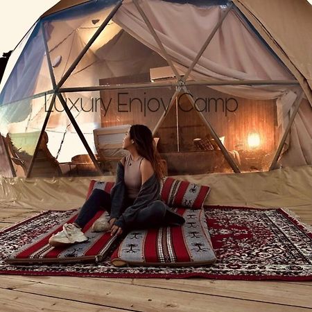 Appartement Abdullah Luxury Camp à Wadi Rum Extérieur photo