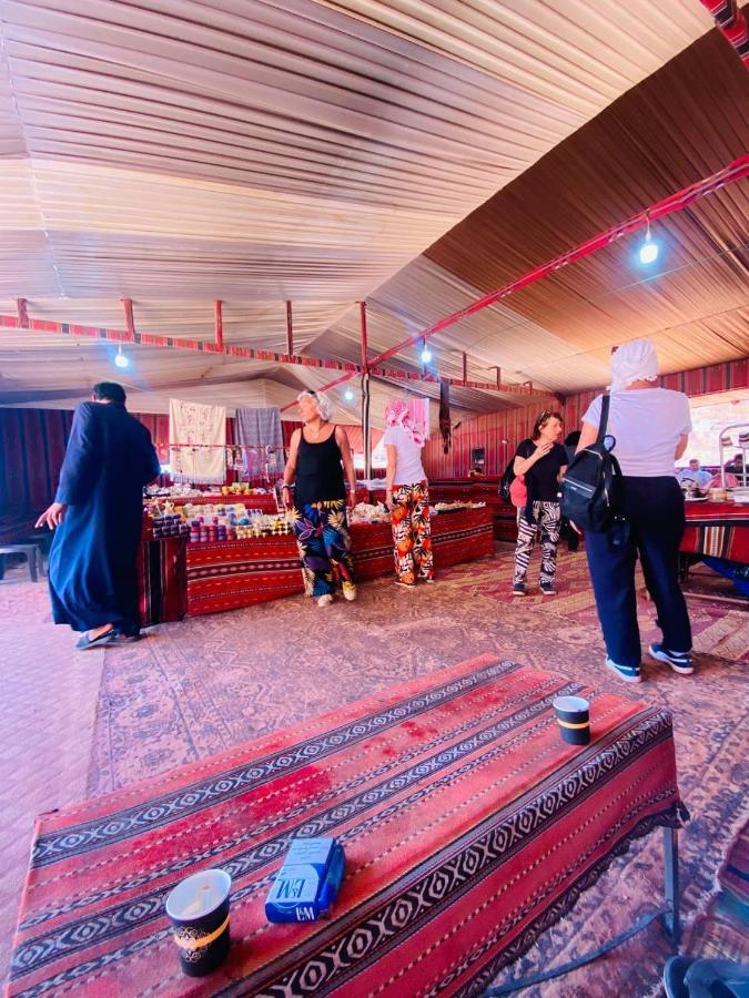Appartement Abdullah Luxury Camp à Wadi Rum Extérieur photo
