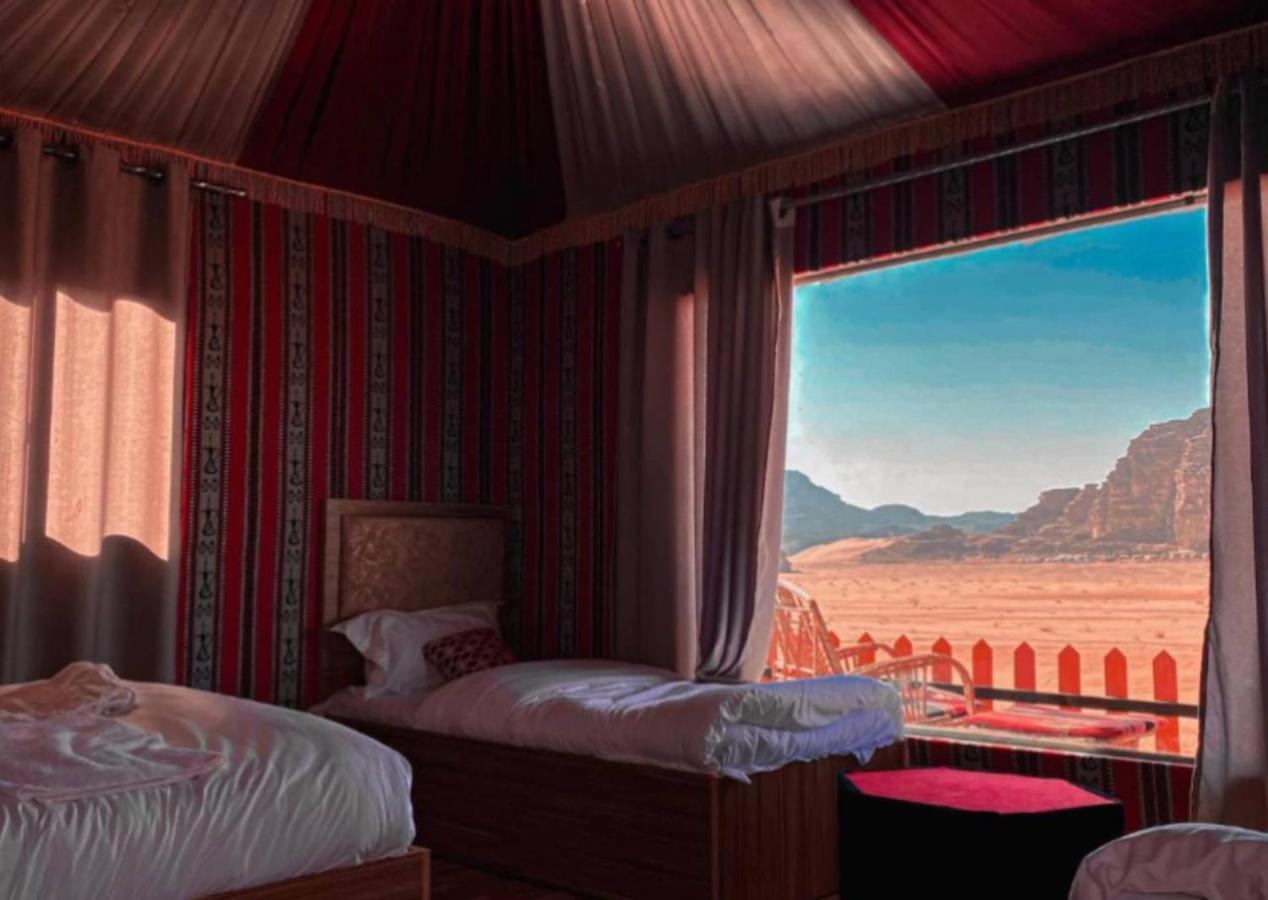 Appartement Abdullah Luxury Camp à Wadi Rum Extérieur photo