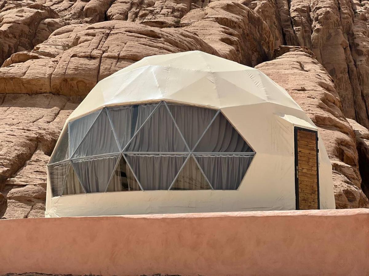Appartement Abdullah Luxury Camp à Wadi Rum Extérieur photo