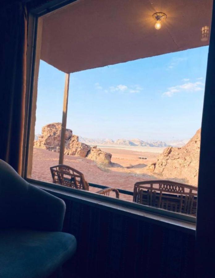 Appartement Abdullah Luxury Camp à Wadi Rum Extérieur photo