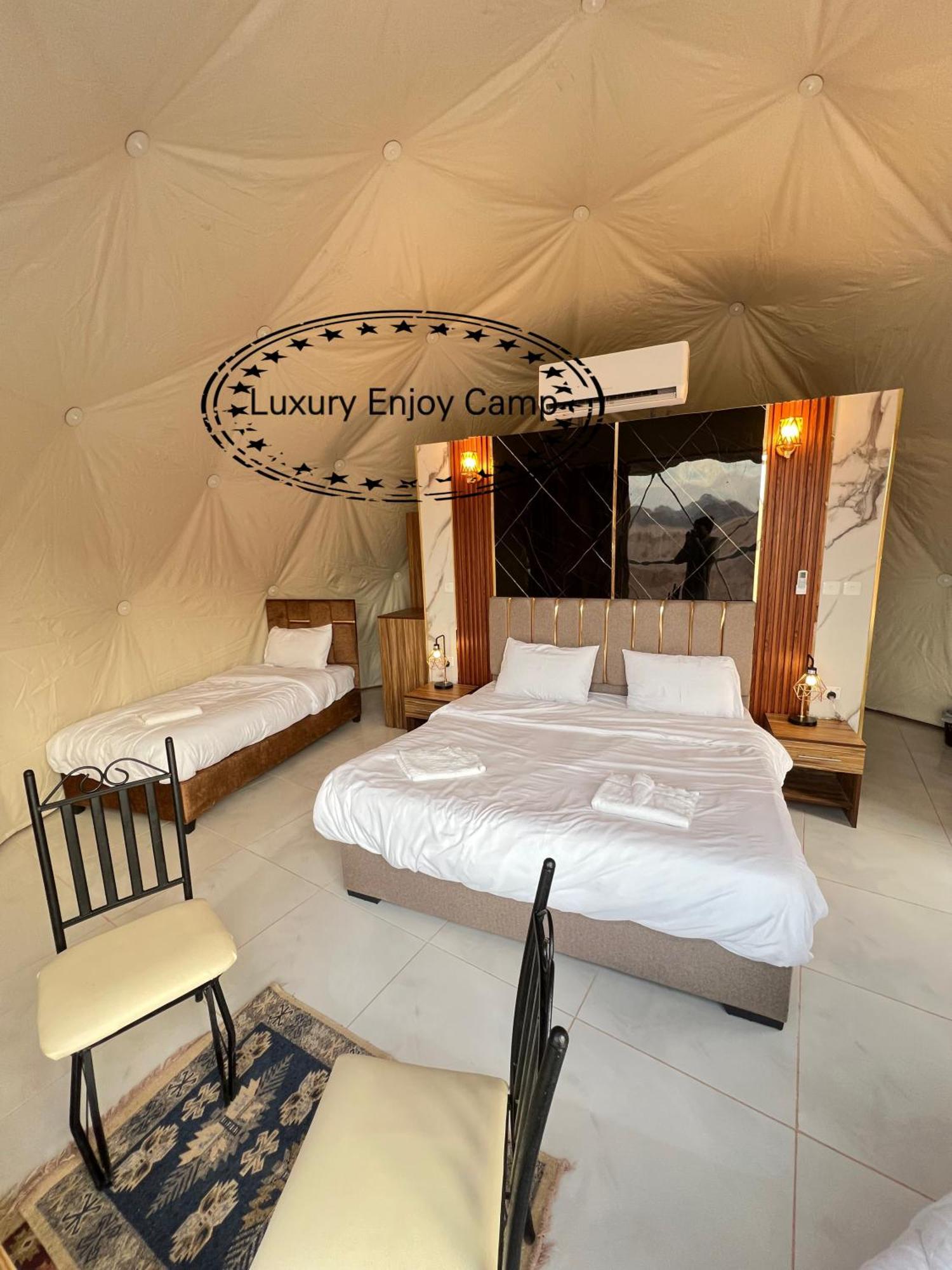 Appartement Abdullah Luxury Camp à Wadi Rum Extérieur photo