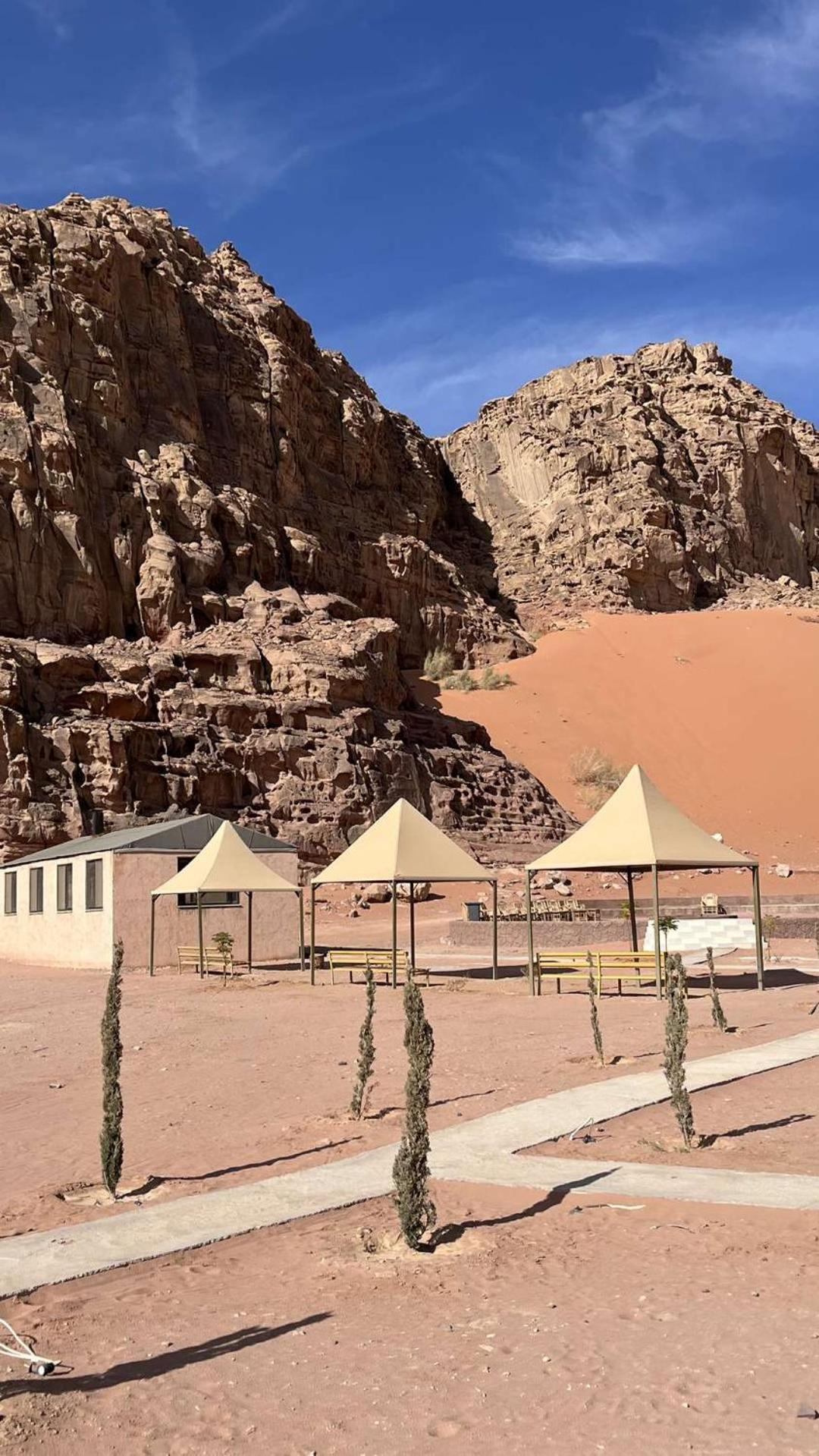 Appartement Abdullah Luxury Camp à Wadi Rum Extérieur photo