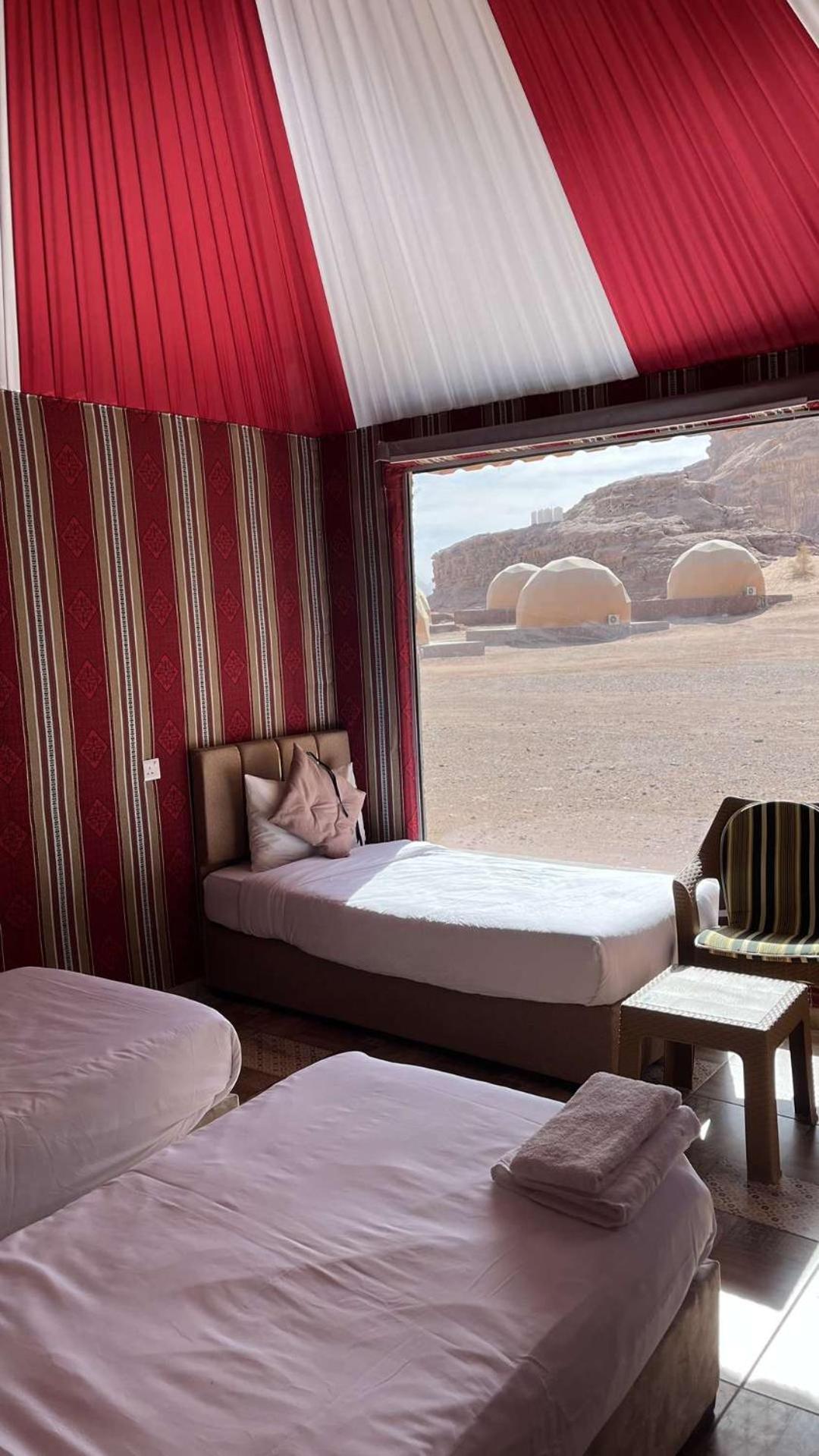 Appartement Abdullah Luxury Camp à Wadi Rum Extérieur photo