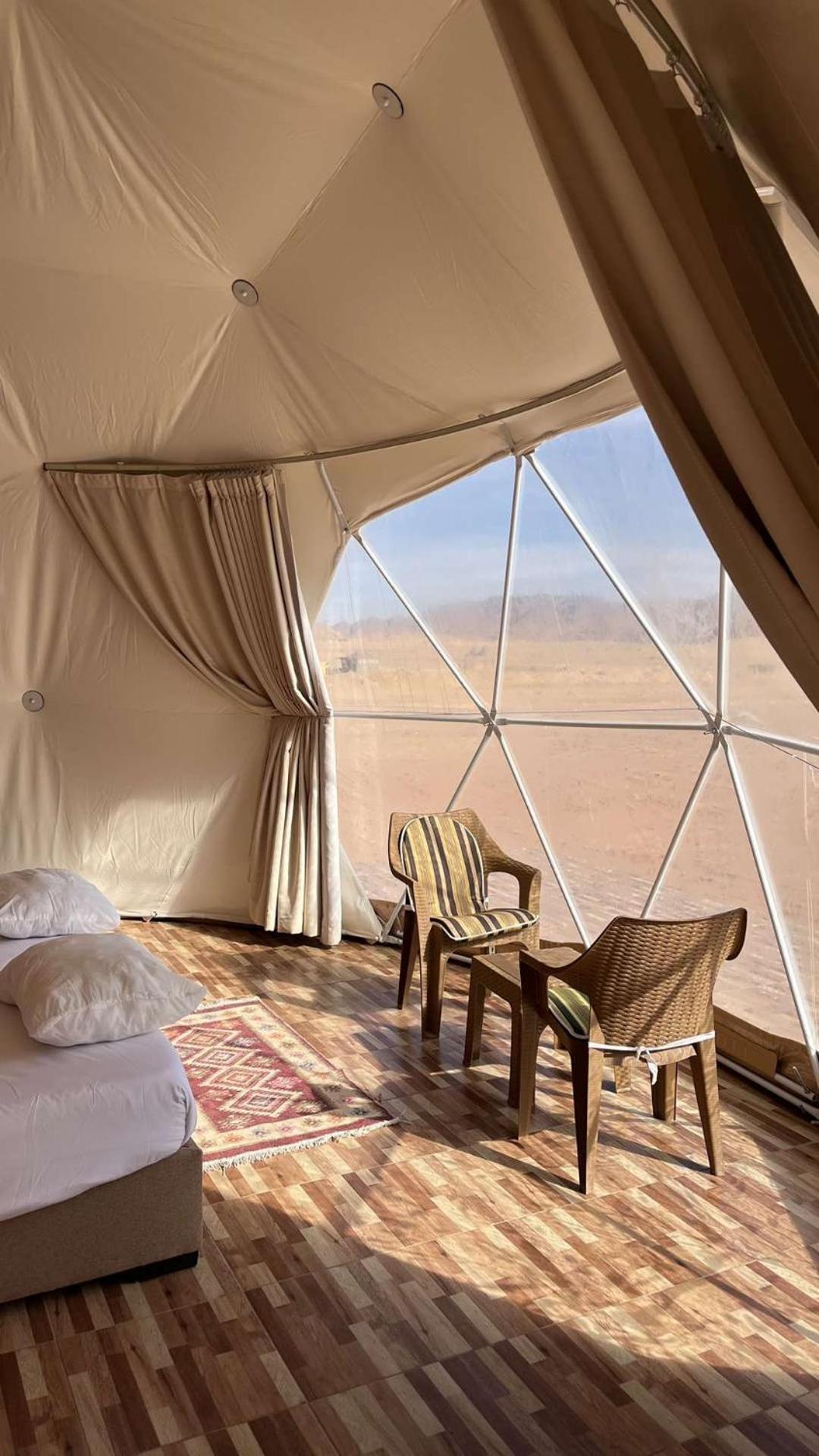 Appartement Abdullah Luxury Camp à Wadi Rum Extérieur photo