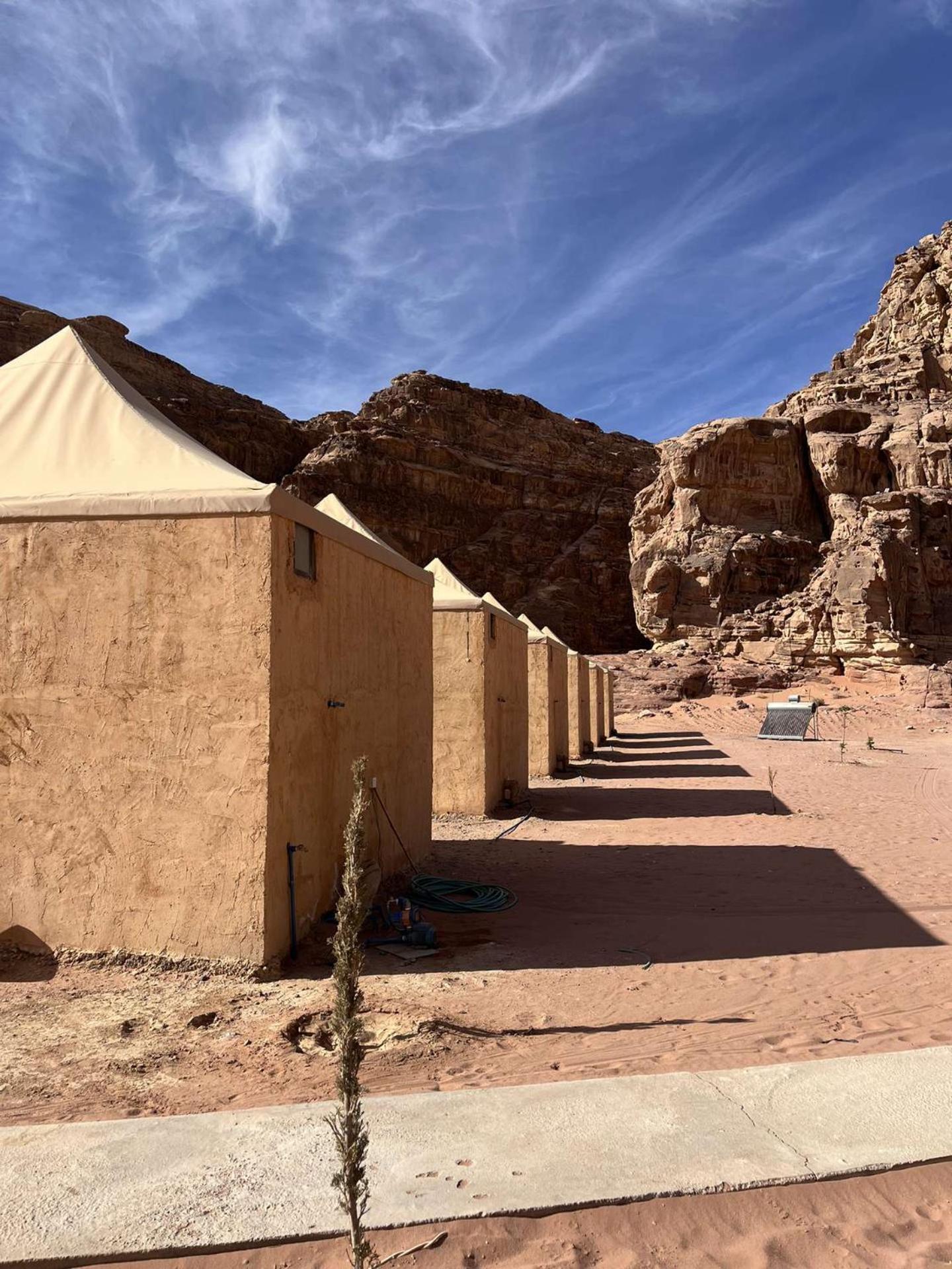 Appartement Abdullah Luxury Camp à Wadi Rum Extérieur photo