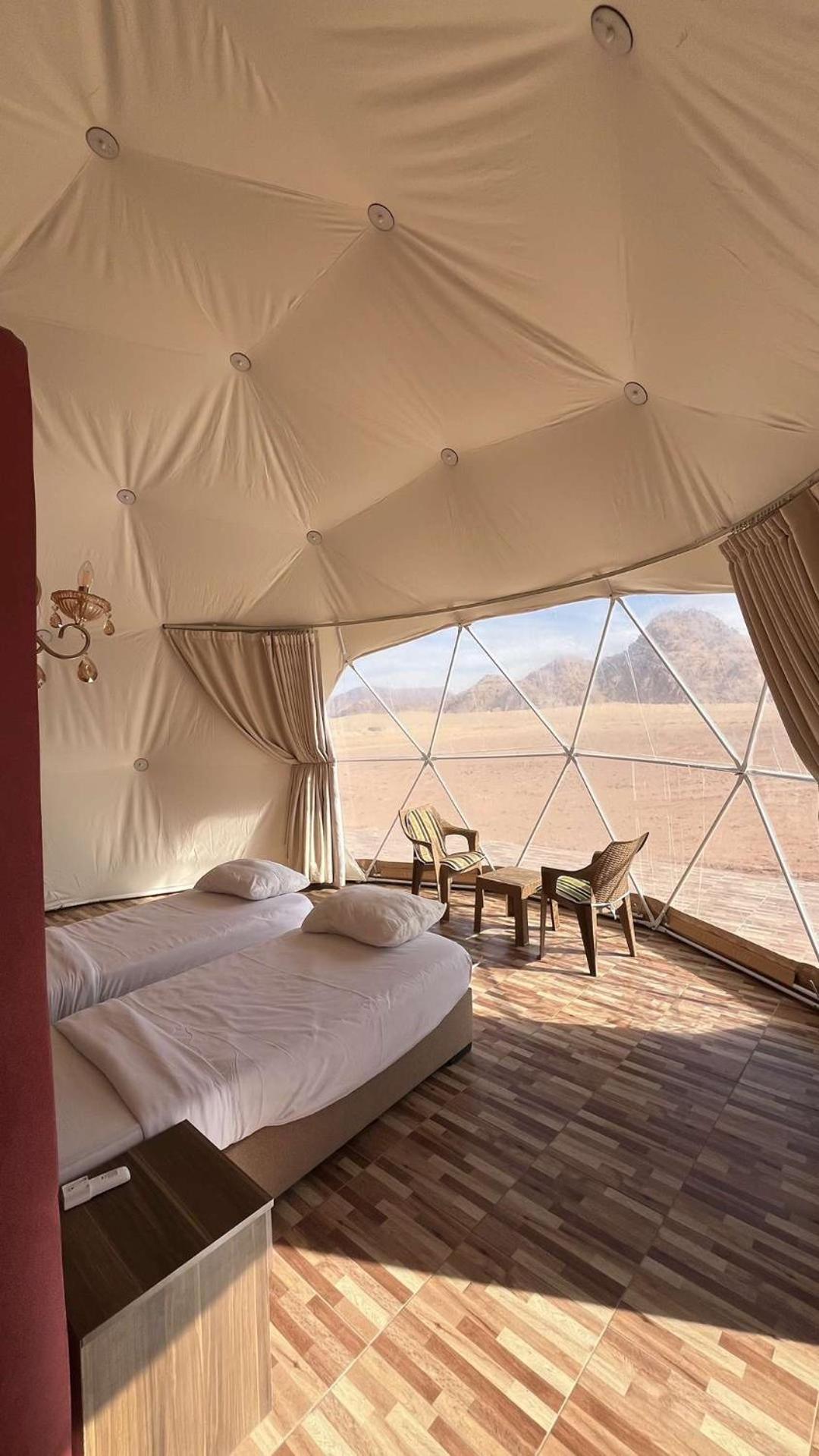 Appartement Abdullah Luxury Camp à Wadi Rum Extérieur photo